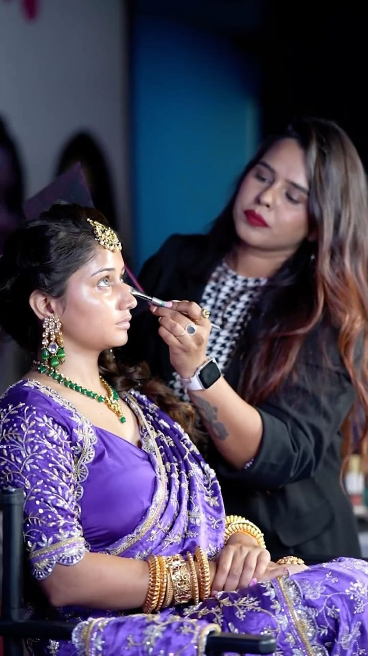 Post 9 by Gaayatri Prajapati Bridal Studio And Academy on Instagram (video)