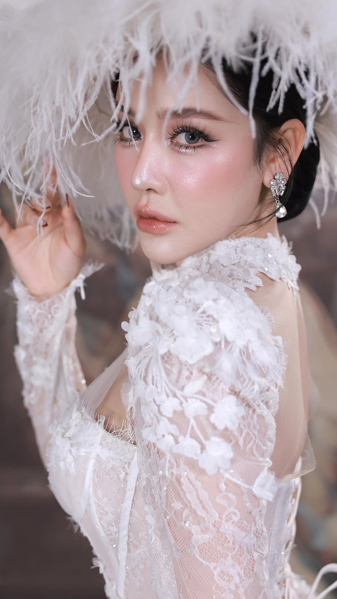 Post 9 by Julee Topper on Instagram (video)