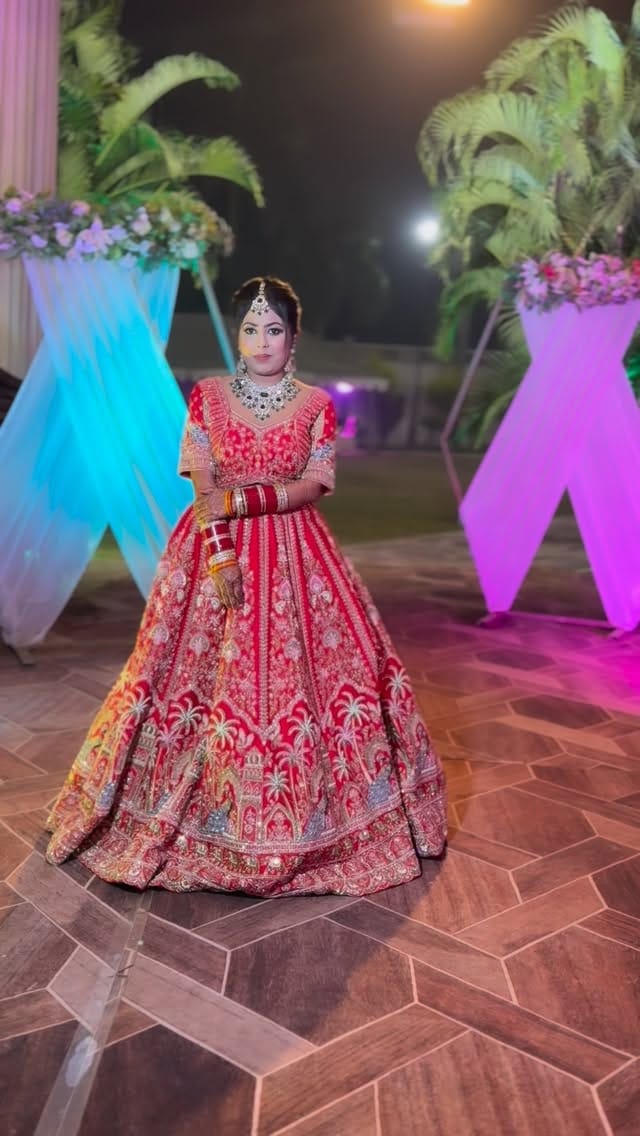 Post 9 by lalitmakeover on Instagram (video)