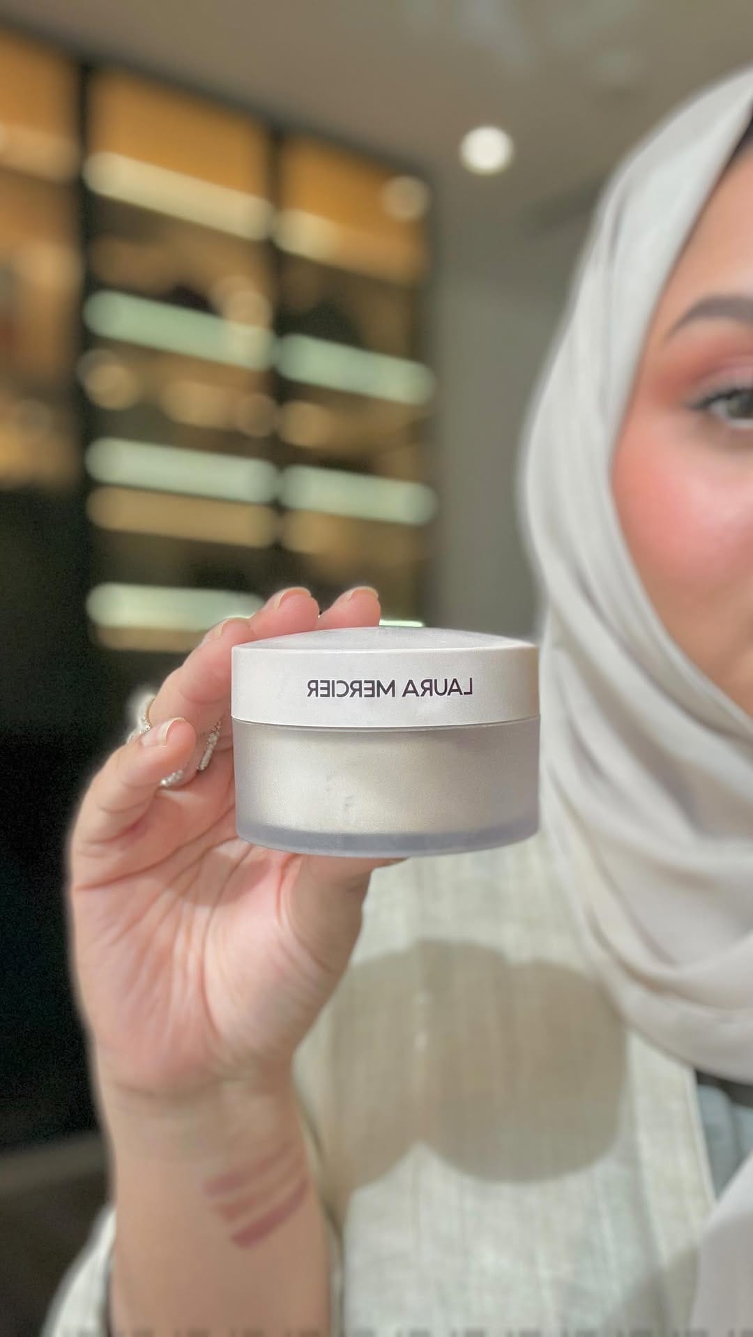 Post 7 by Jisha Yusuf | Makeup Consultant and Educator in Dubai on Instagram (video)