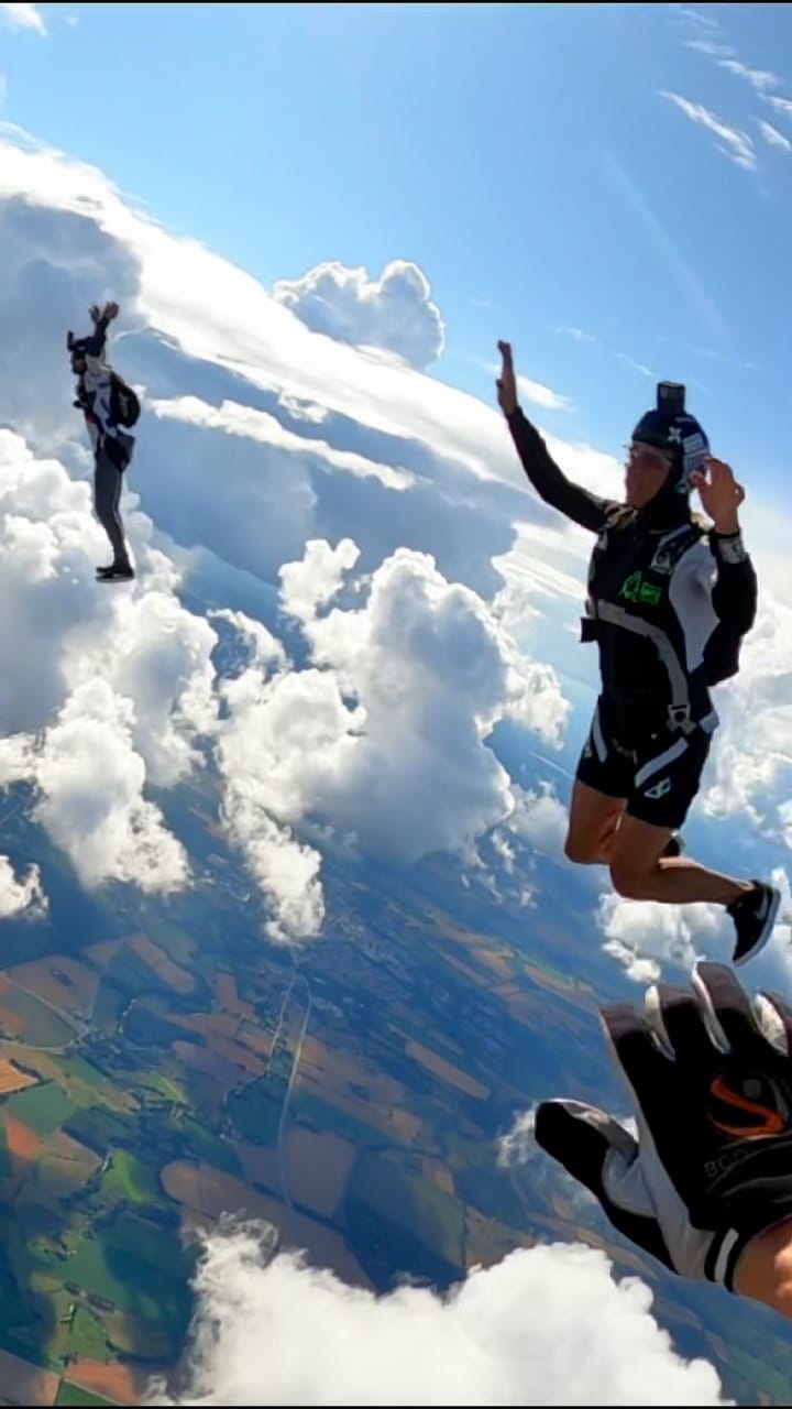 Post 2 by Davide Santoro on Instagram (video)