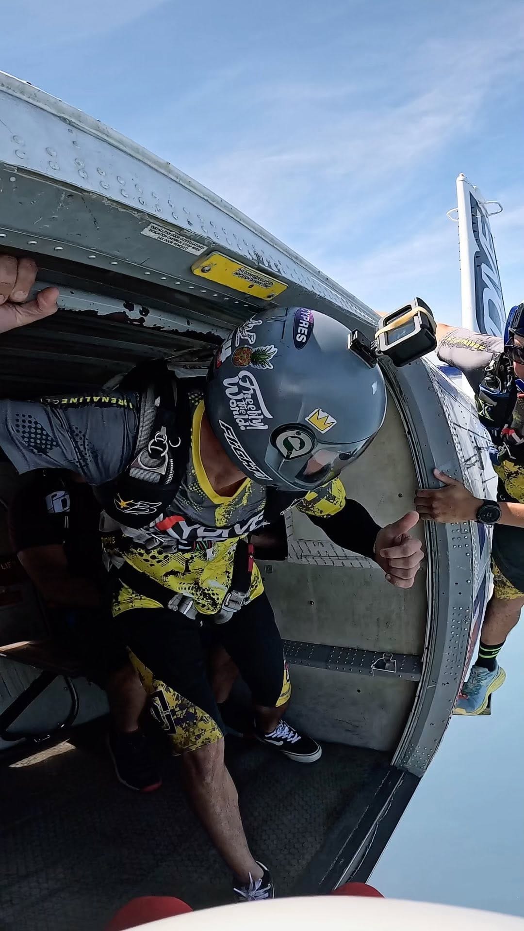 Post 9 by Davide Santoro on Instagram (video)