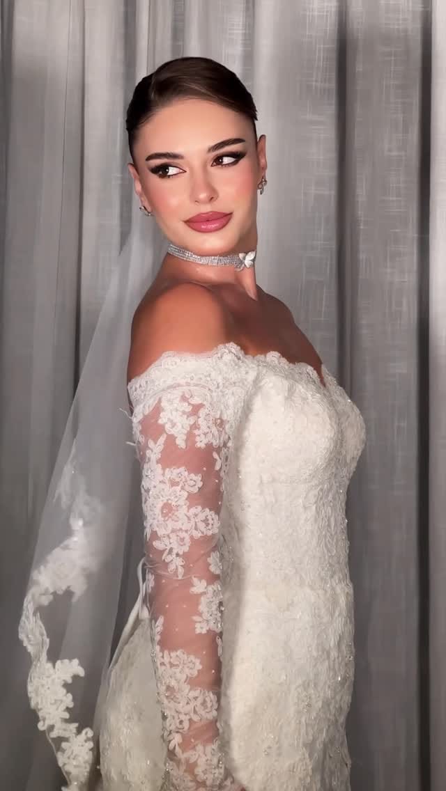 Post 3 by 𝐇𝐮𝐝𝐚 𝐀𝐥𝗼𝗺𝐚𝐫 | هدى العُمر on Instagram (video)