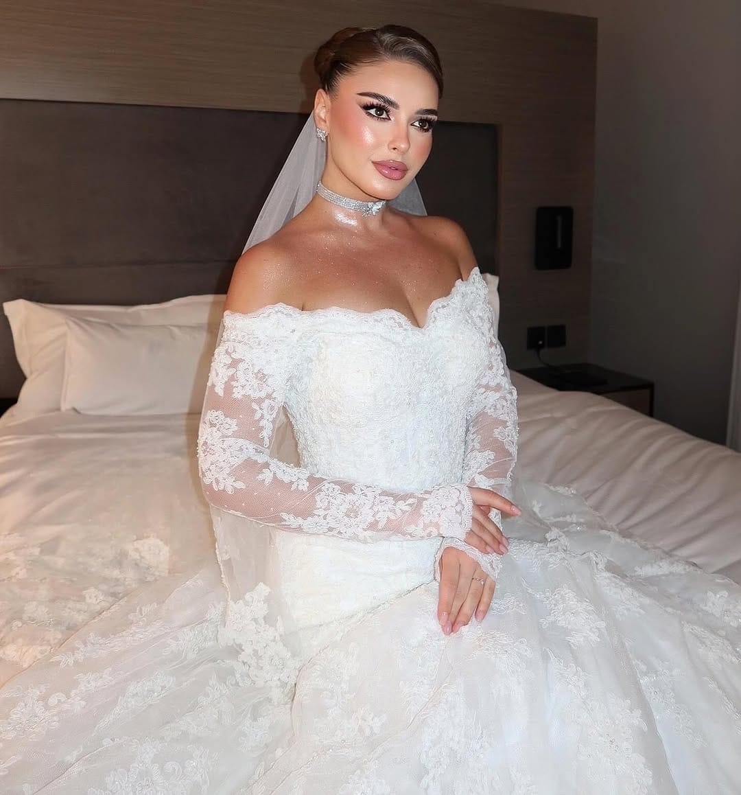 Post 4 by 𝐇𝐮𝐝𝐚 𝐀𝐥𝗼𝗺𝐚𝐫 | هدى العُمر on Instagram (image)