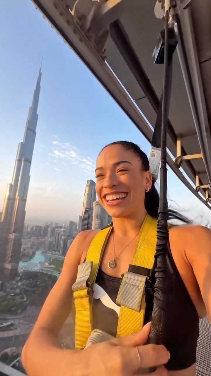 Post 9 by ISABELLA GALVÃO 🇧🇷🇦🇪 on Instagram (video)