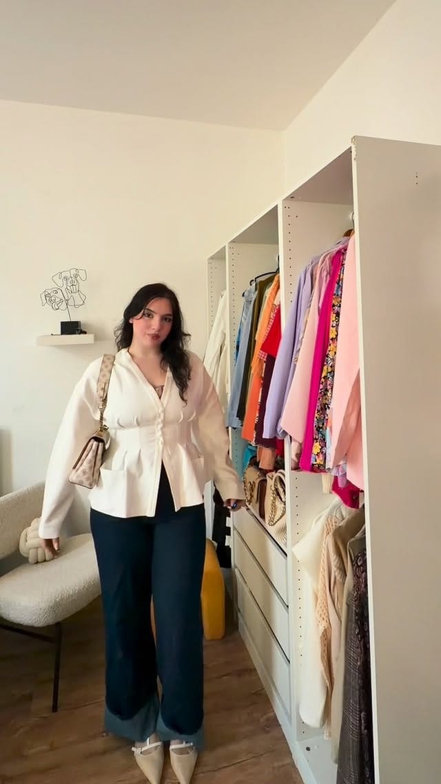 Post 5 by Nilly George on Instagram (video)