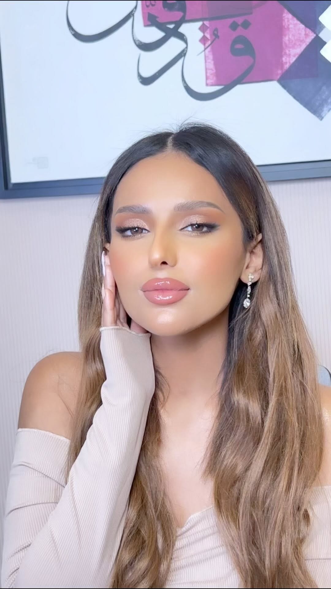 Post 3 by NGH MAKEUP ARTIST on Instagram (video)