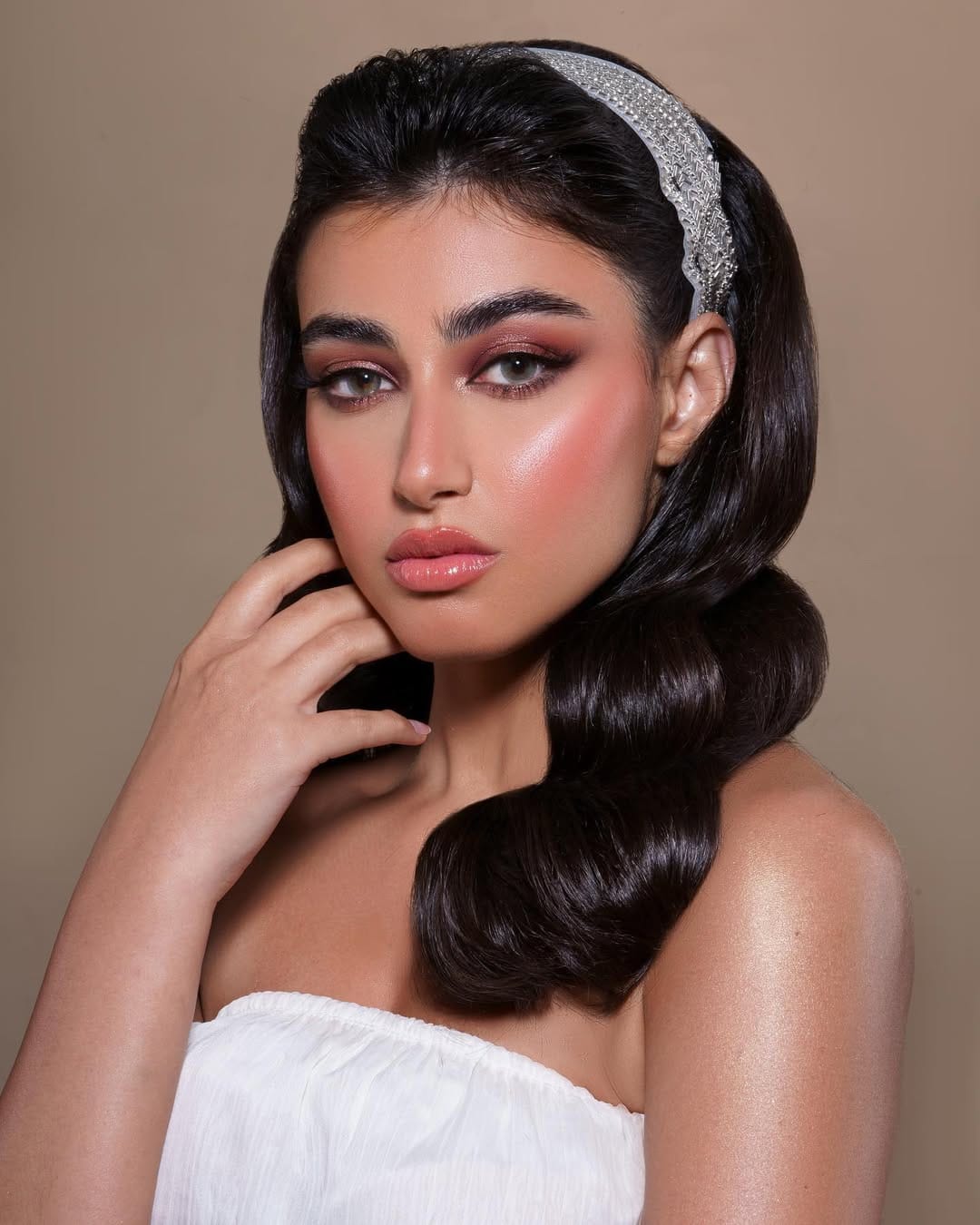 Post 7 by NGH MAKEUP ARTIST on Instagram (image)