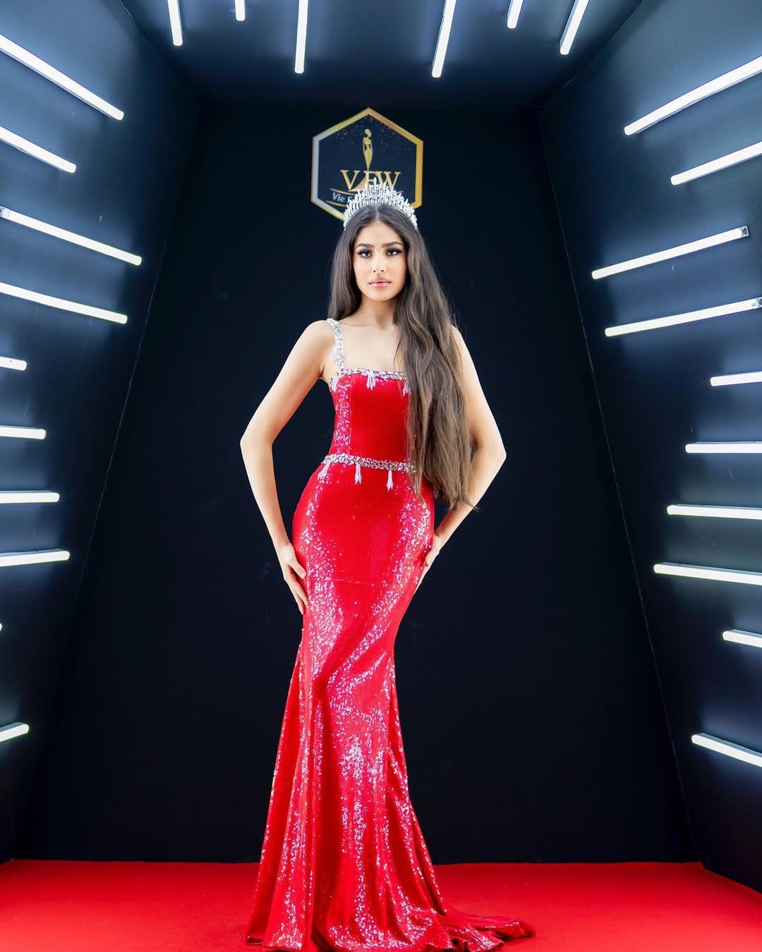 Post 2 by 𝑀𝐼𝑌𝐴 𝐺𝑅𝐴𝑁𝐷𝐸 𝑅𝑂𝑆𝑆 ® on Instagram (carousel)