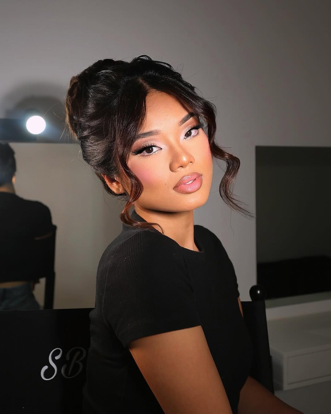 Post 10 by BRIDAL MAKEUP ARTIST & HAIRSTYLE DUBAI on Instagram (carousel)