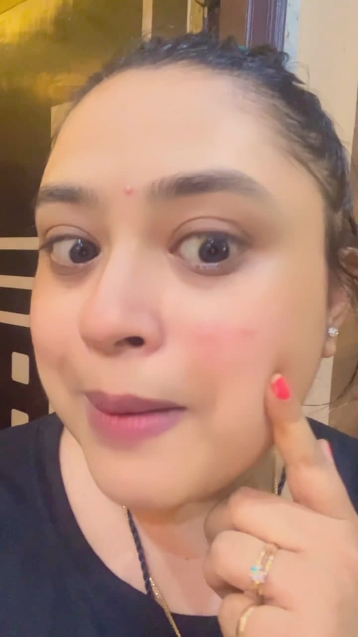 Post 2 by Sharmila Ganguly on Instagram (video)