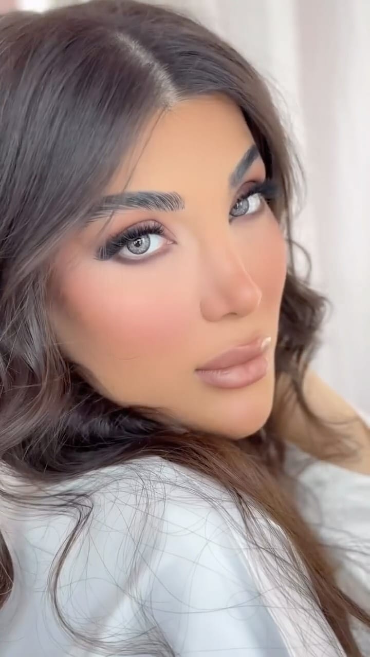 Post 4 by Luxury Bridal Makeup Artist ✨ on Instagram (video)