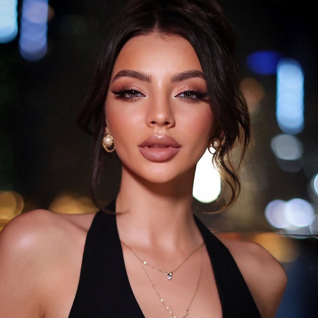 Post 6 by Dubai Makeup Artist & Educator on Instagram (image)