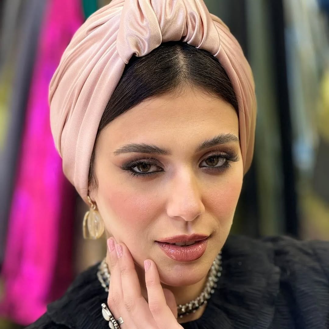 Post 2 by @turbans_uae_online on Instagram (carousel)