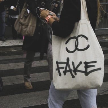 Post 8 by Sɴᴇᴀᴋᴇʀs’Cᴜsᴛᴏᴍ on Instagram (image)