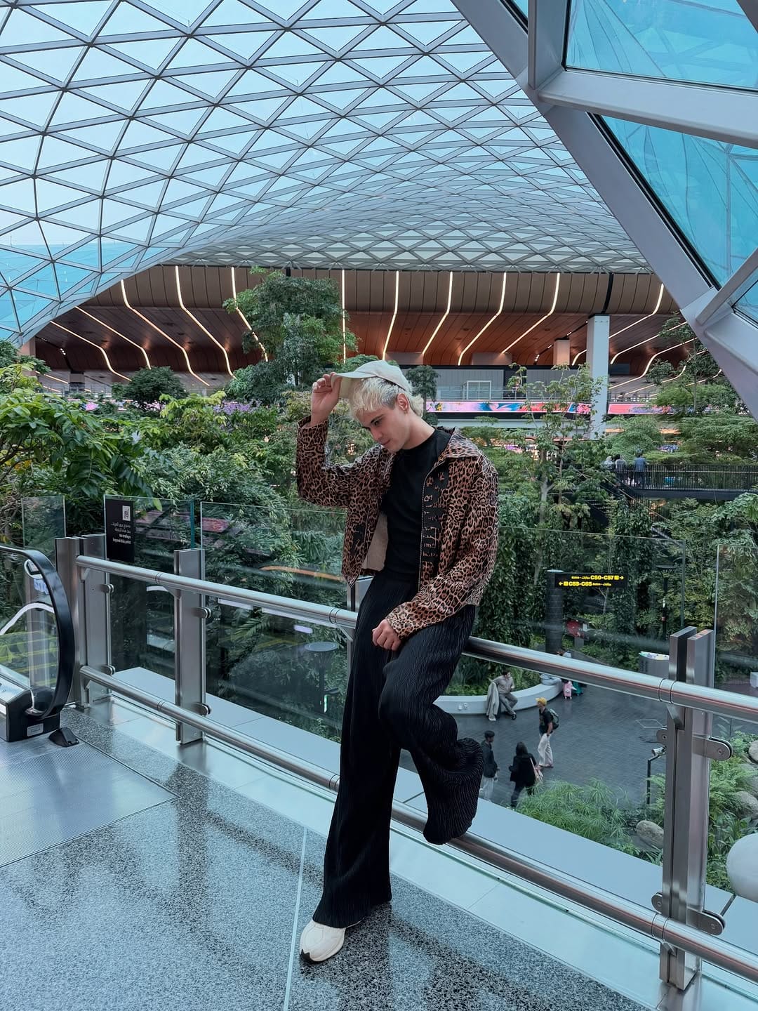 Post 4 by Edward Pihi on Instagram (carousel)