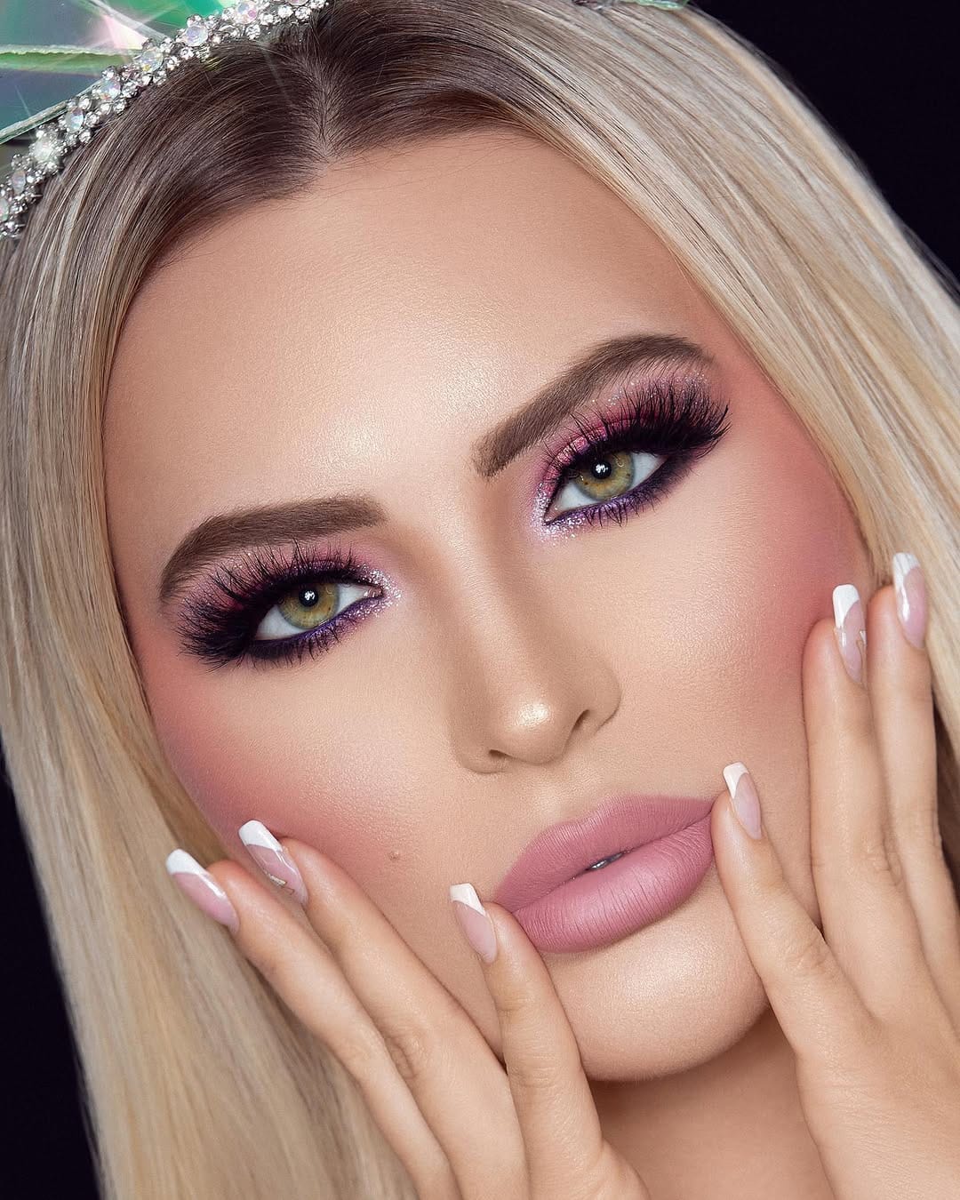 Post 10 by Katrina . Model 💄 on Instagram (carousel)