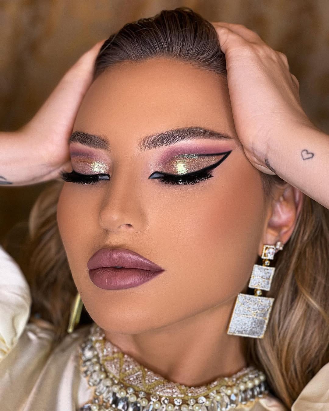 Post 2 by Katrina . Model 💄 on Instagram (image)
