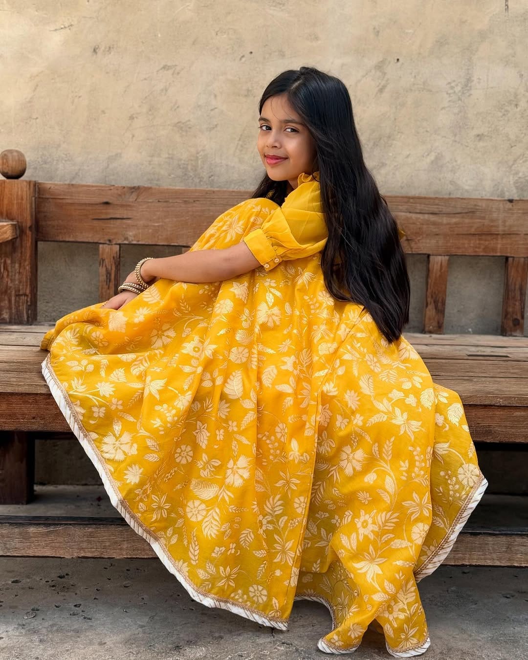 Post 10 by Shanaya Gangwani ® on Instagram (carousel)