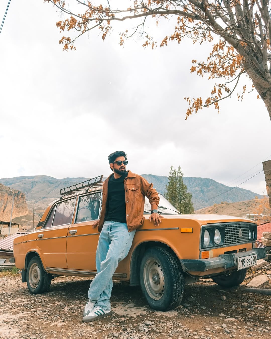 Post 10 by Aamir Afroz on Instagram (carousel)