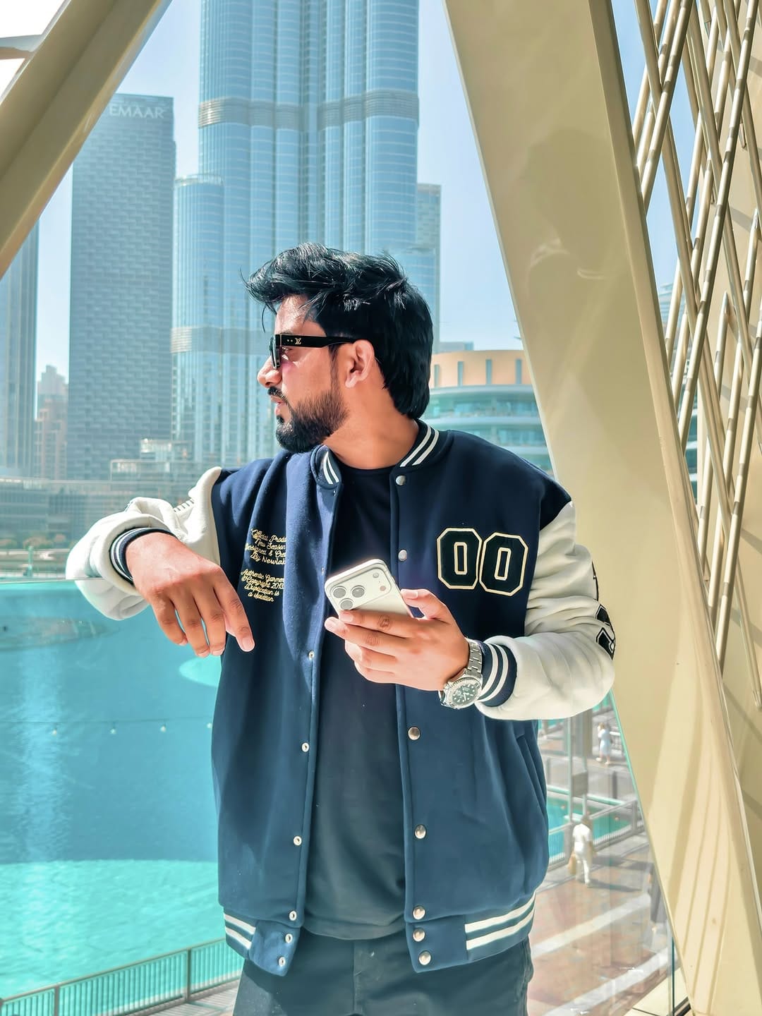 Post 8 by Aamir Afroz on Instagram (image)