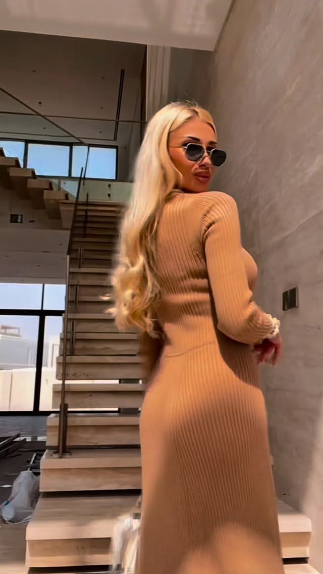 Post 2 by Irina Gojin on Instagram (video)
