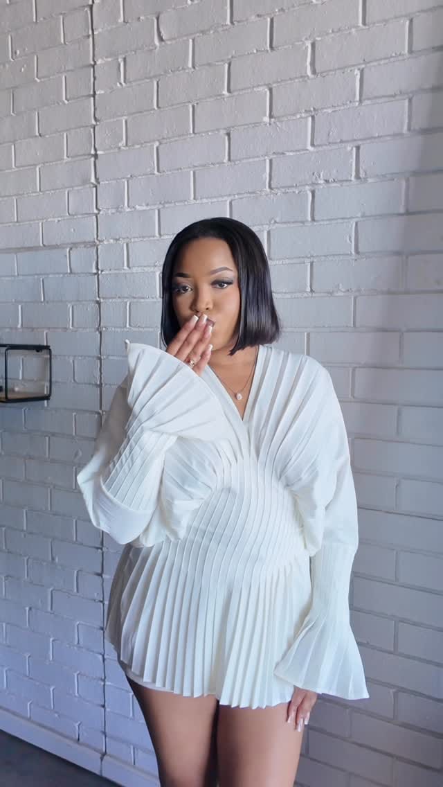 Post 6 by Thando Ngwenya on Instagram (video)