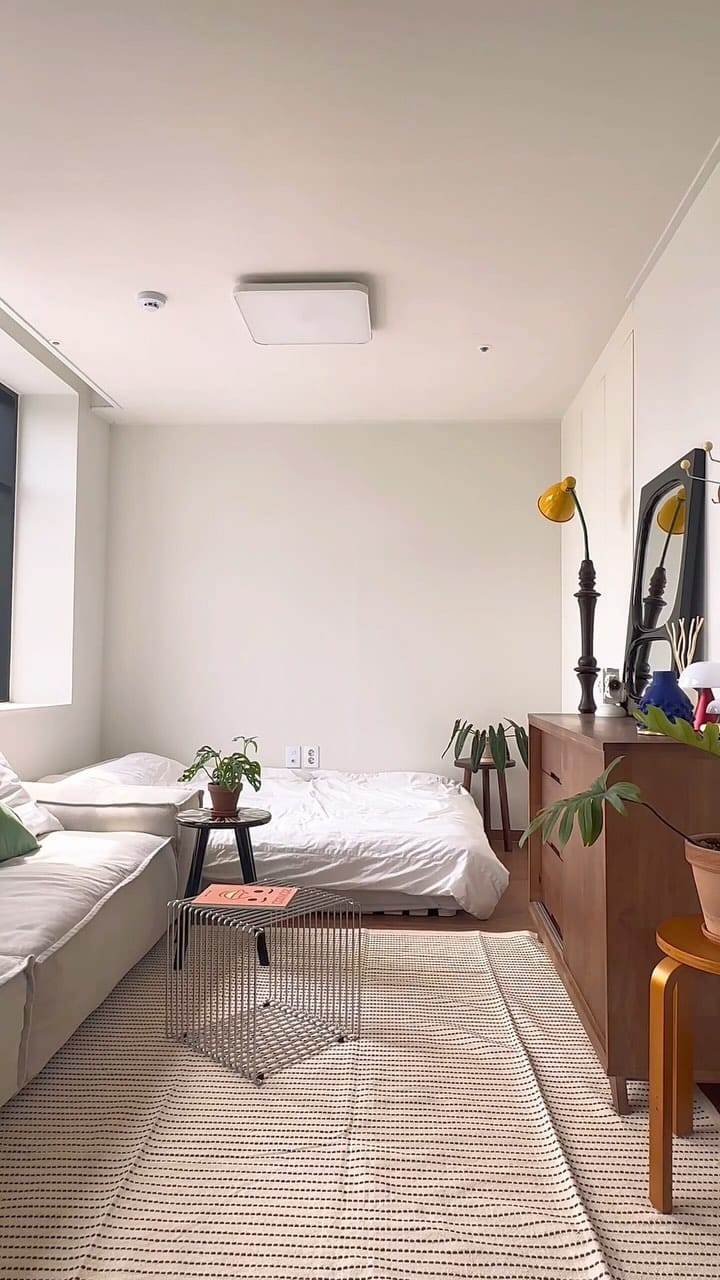 Post 9 by 호마이갓 on Instagram (video)