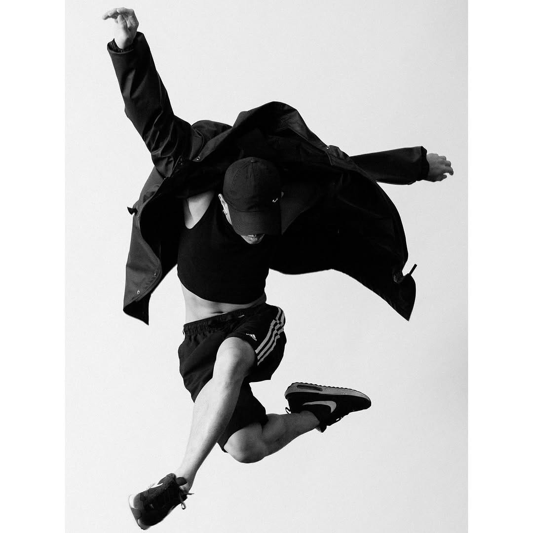 Post 9 by Matthew Rich on Instagram (image)