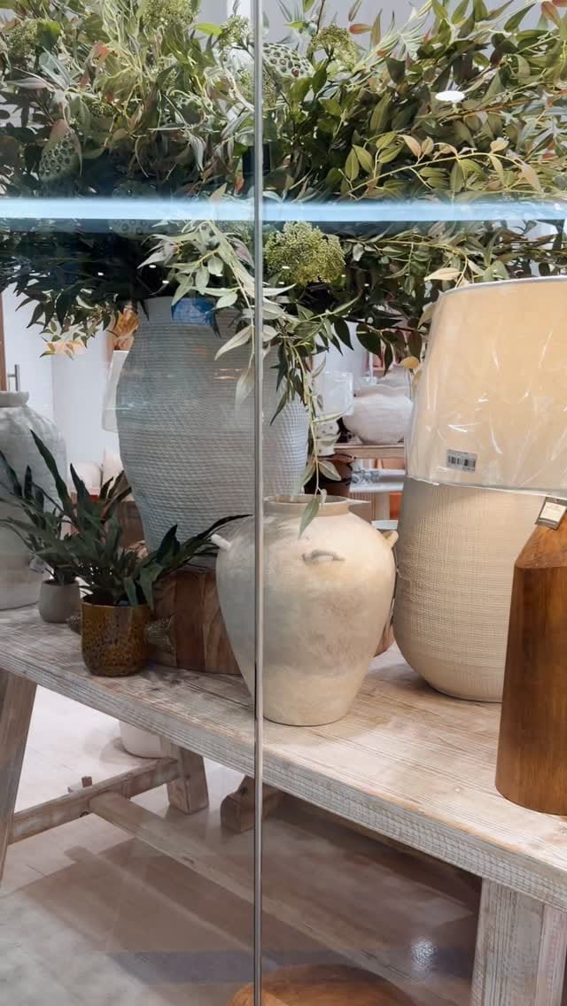 Post 1 by WE’RE HERE FOR DECOR ADDICTS on Instagram (video)