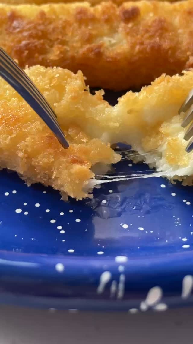 Post 2 by 레트로맘 on Instagram (video)