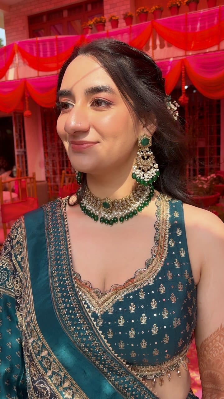 Post 3 by Shreya Shrivastava on Instagram (video)