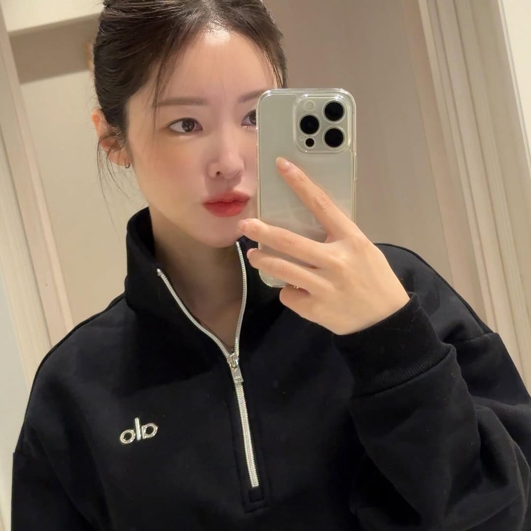 Post 2 by hana🌷 on Instagram (carousel)