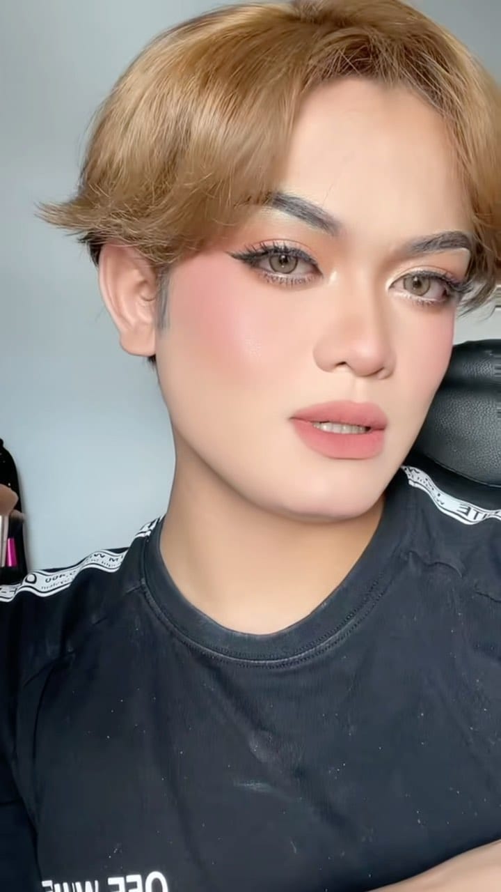 Post 9 by HQ RAIESSA OFFICIAL on Instagram (video)