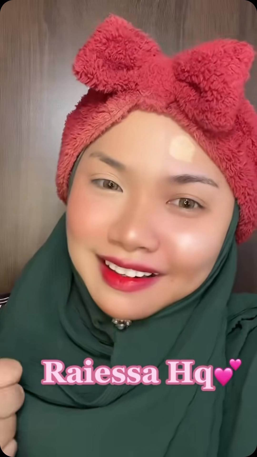 Post 5 by HQ RAIESSA OFFICIAL on Instagram (video)