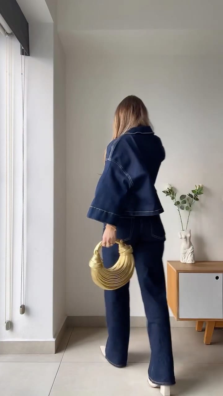 Post 3 by Daria Sandoval on Instagram (video)