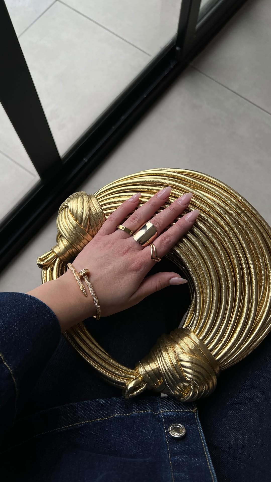 Post 4 by Daria Sandoval on Instagram (video)