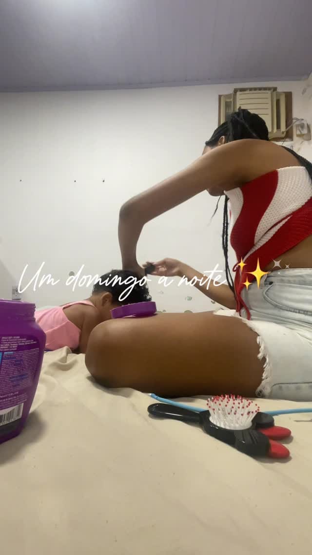 Post 5 by Milena Silva on Instagram (video)