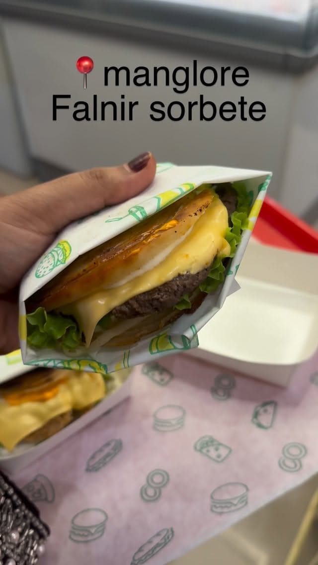 Post 1 by Allaboutmytummy on Instagram (video)