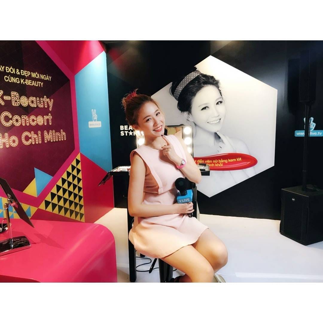 Post 10 by 김수진 🌸 콩슈니 on Instagram (carousel)