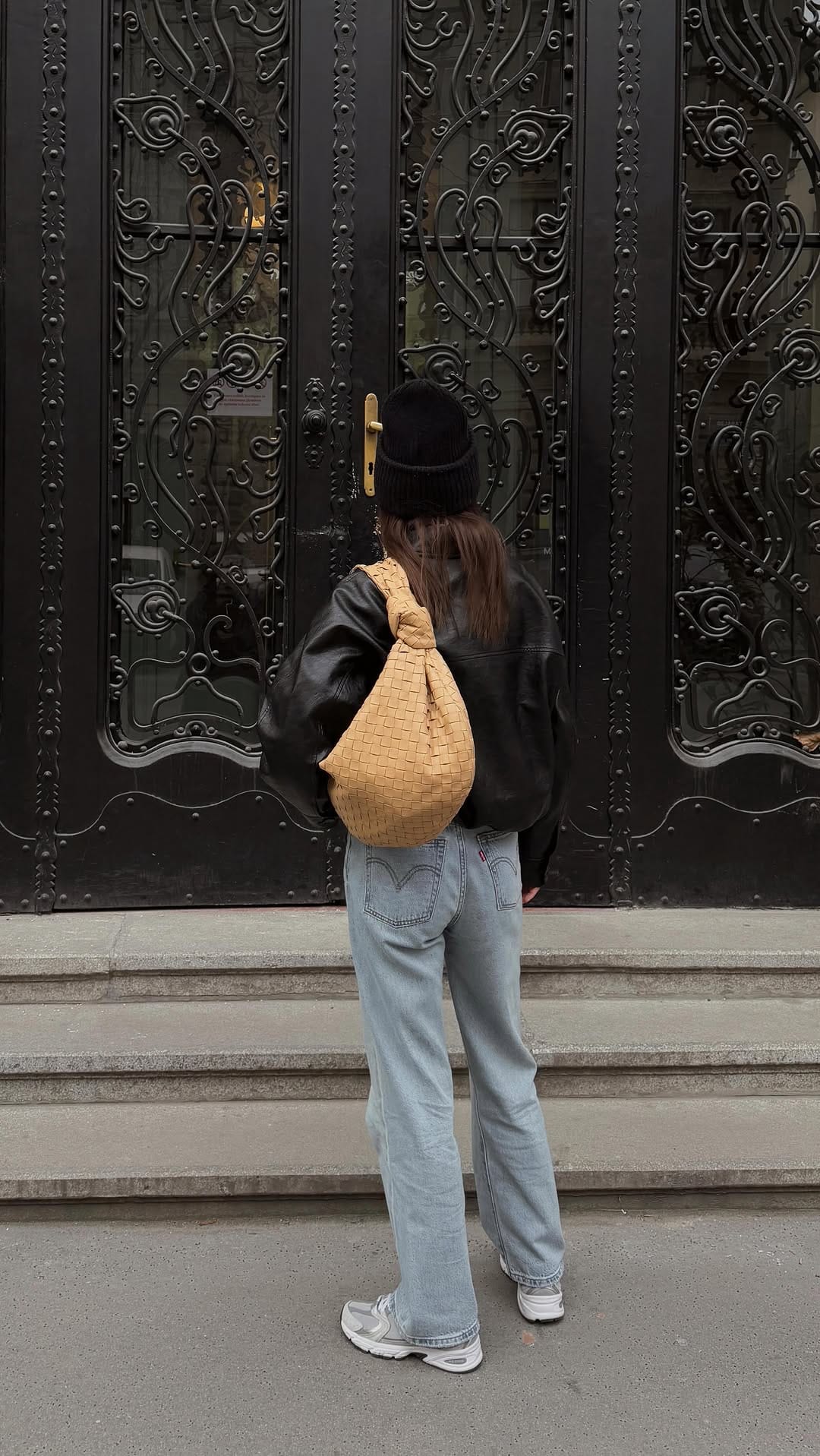 Post 10 by Neslihan Can on Instagram (video)