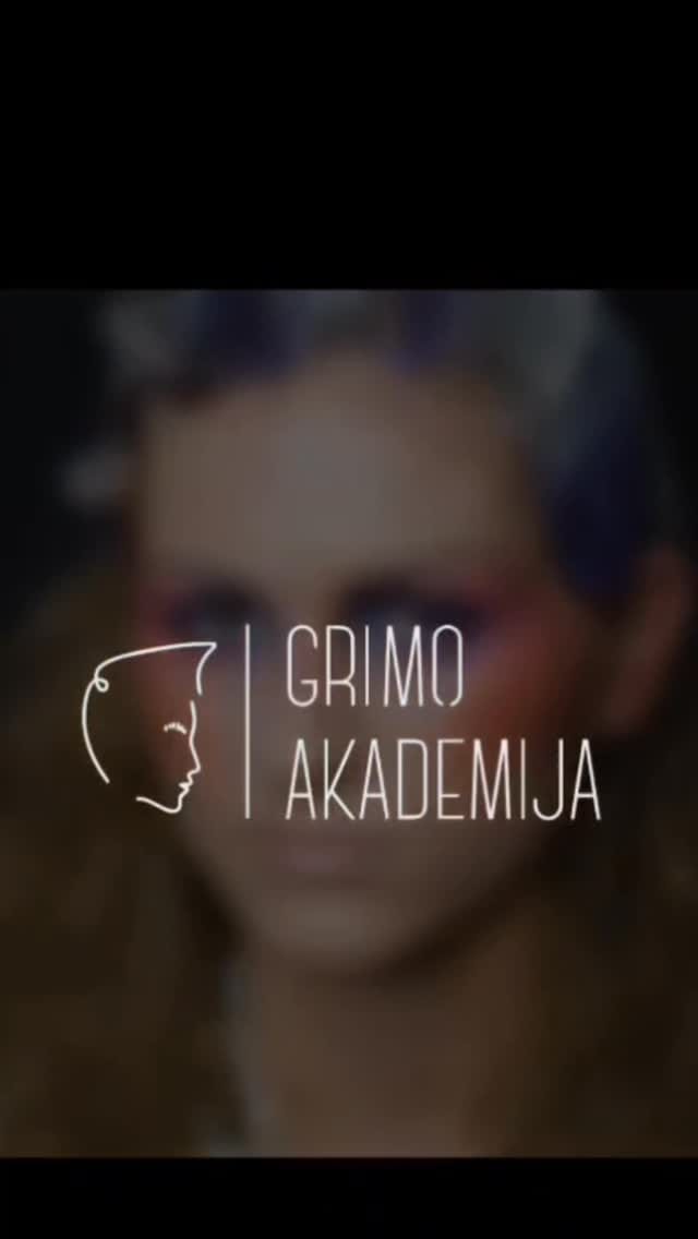 Post 3 by 𝐂𝐓𝐑 𝐆𝐫𝐨𝐮𝐩 𝐏𝐫𝐨𝐟𝐞𝐬𝐬𝐢𝐨𝐧𝐚𝐥 𝐂𝐨𝐬𝐦𝐞𝐭𝐢𝐜𝐬 on Instagram (video)