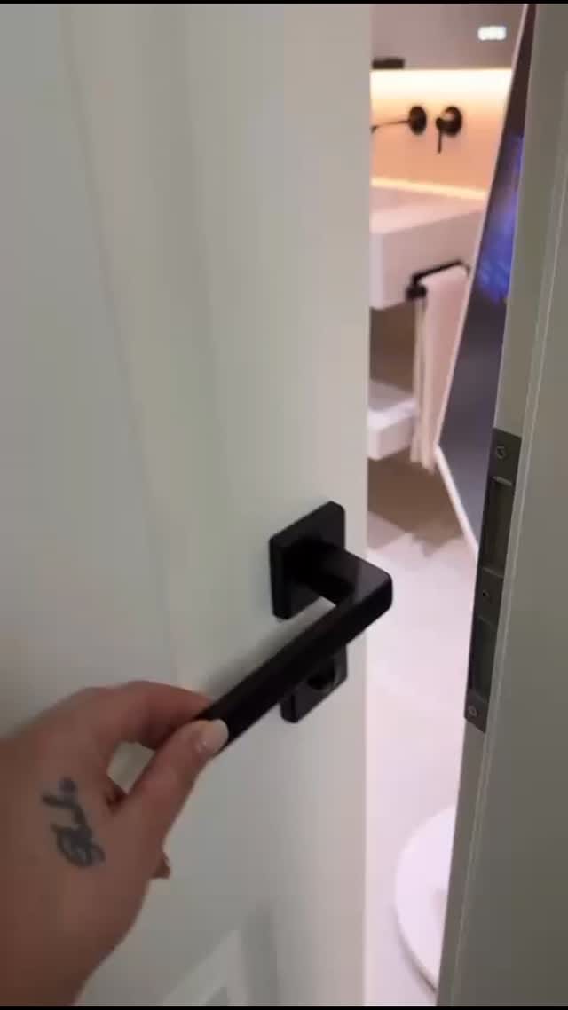 Post 8 by Keramiksan GmbH | Granit und Fliesen on Instagram (video)