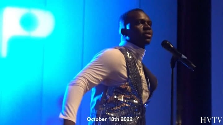 Post 10 by HASANI VIBEZ on Instagram (video)