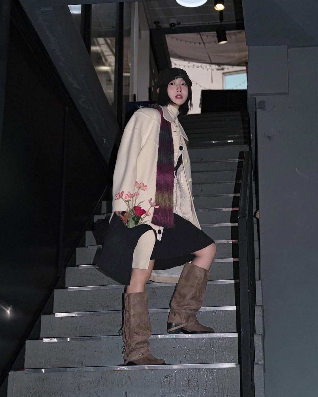 Post 3 by 4FVintage (4층빈티지) on Instagram (carousel)