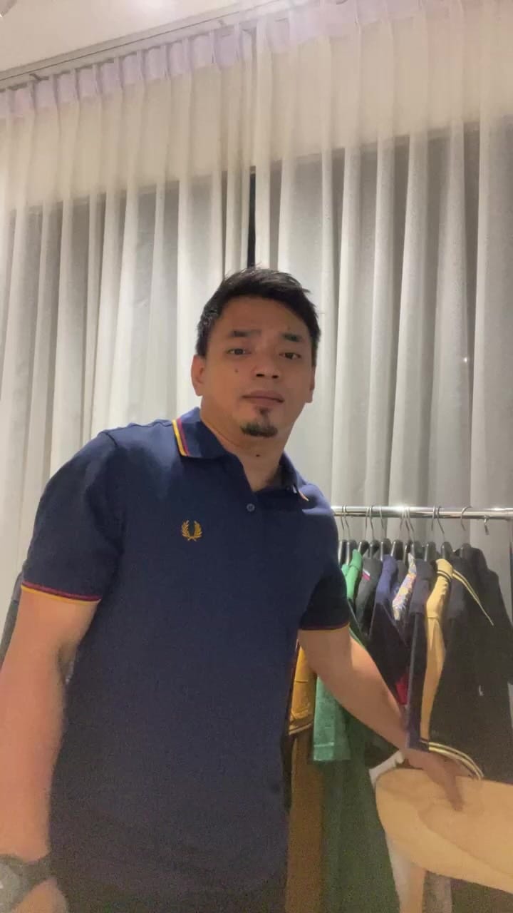 Post 1 by hasrol28 on Instagram (video)