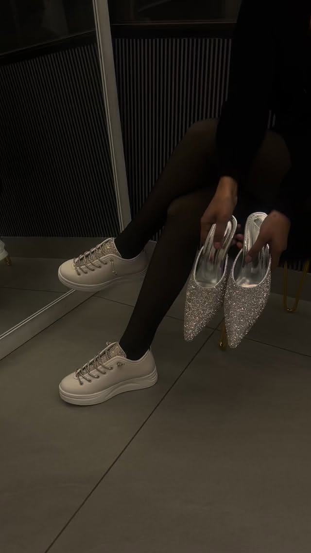 Post 6 by Zori World on Instagram (video)