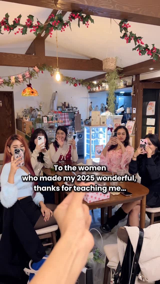 Post 2 by Aanchal Aware • 아나🦋 on Instagram (video)