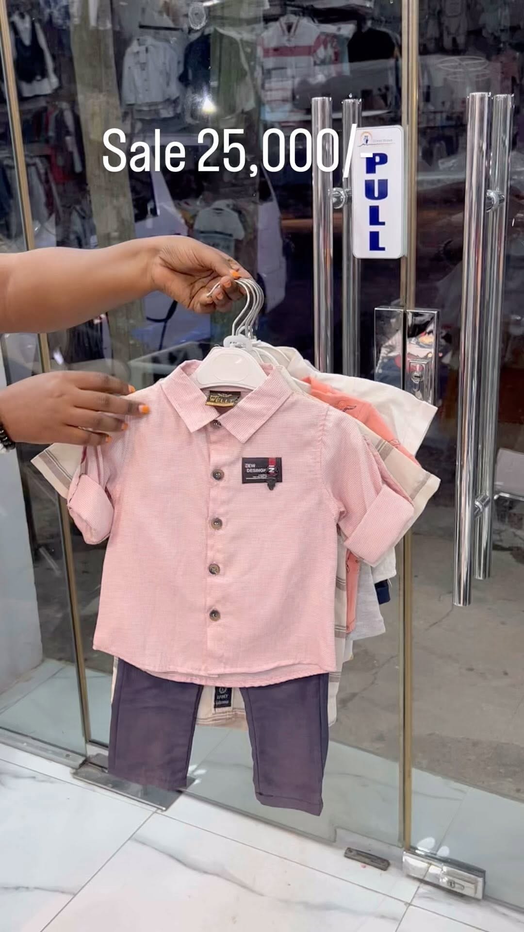 Post 1 by tk fashionz on Instagram (video)