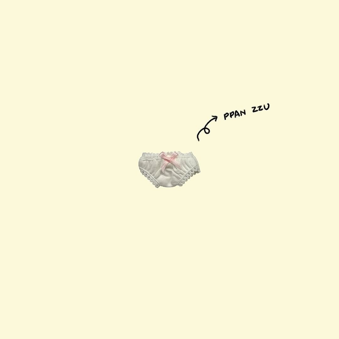 Post 3 by MONG GU on Instagram (carousel)